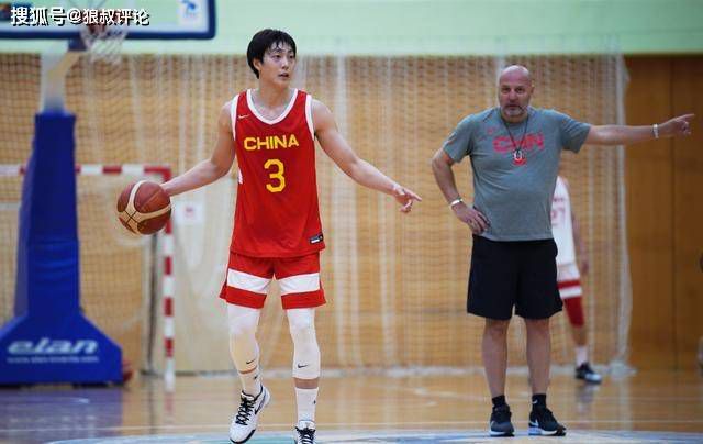 公厕内小伙子打飞j视频网站